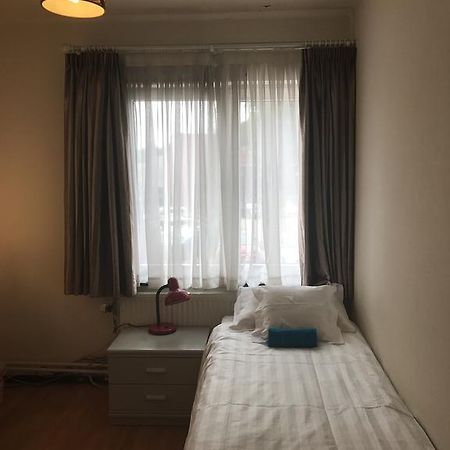 Готель Amby Family House Маастрихт Екстер'єр фото